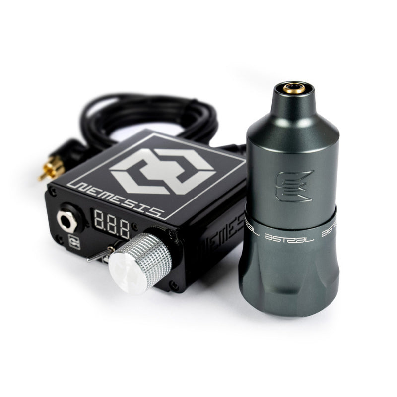 ПЪЛЕН КОМПЛЕКТ ЗА ТАТУИРОВКИ EQUALISER ASTRAL 4.0 + ЗАХРАНВАНЕ NEMESIS + КУТИЯ КАРТРИДЖ ИГЛИ